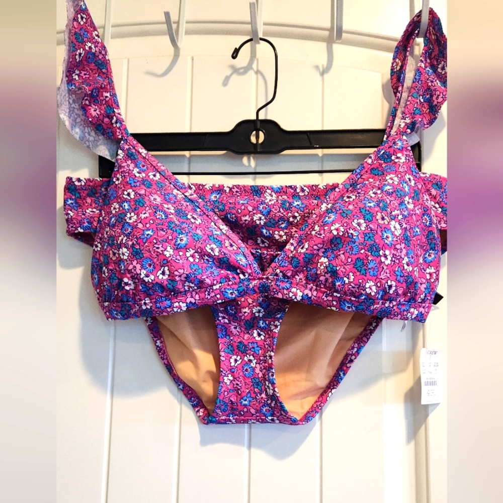 Floral Pink Women's Bikini Set - Padded Top & Classic Bottom
